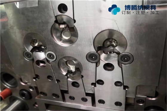 深圳耳機(jī)塑膠模具廠哪家好？博騰納300家企業(yè)口碑認(rèn)可